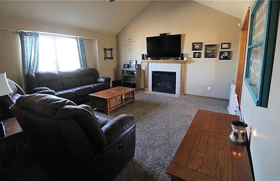 3rd image of 2112 Willow Bend Dr