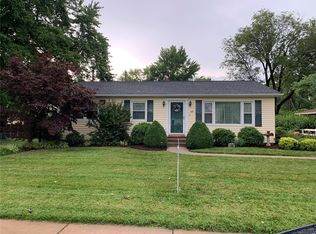 109 S Pam Ave, Saint Charles, MO 63301