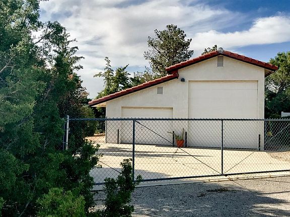 3rd image of 17410 Las Lunas St