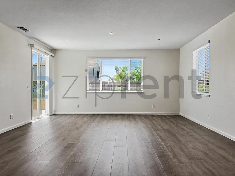 3401 Foothill Pine Ct — Photo 27