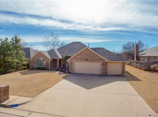 400 Timberdale Dr, Edmond, OK 73034