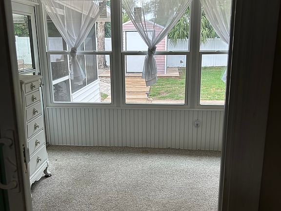 3rd image of 2928 Nordman Ave