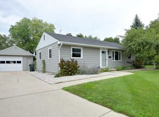 256 Ivy Pl, West Bend, WI 53095