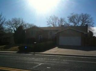 8347 Club Crest Dr, Arvada, CO 80005