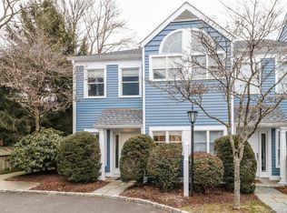 7 Ludlow Rd #B, Westport, CT 06880