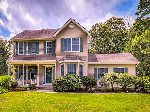 4 Huntington Ln, Ocean View, NJ 08230