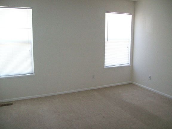 5th image of 1804 Riverwalk Pkwy