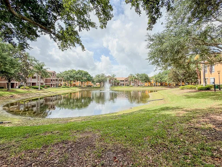 8818 Villa View Cir #204 — Photo 39