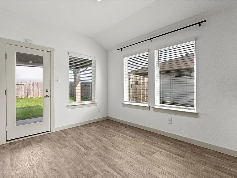 14531 Sweetwater Dr — Photo 11