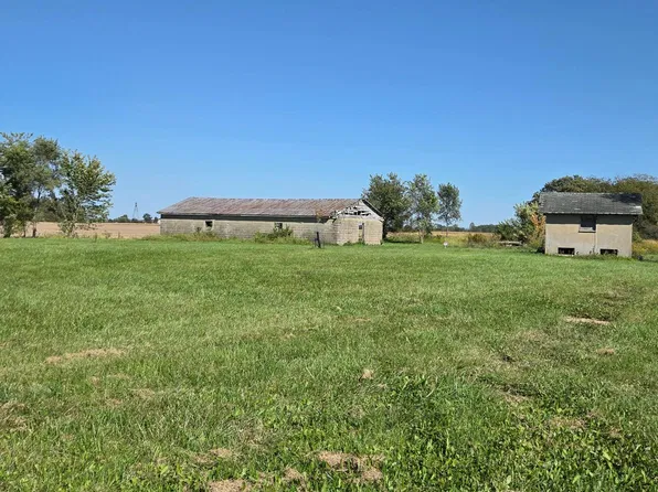 2105 Stonerock Rd, Williamsport, OH 43164