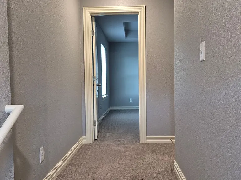 9002 Chanel Pl — Photo 8