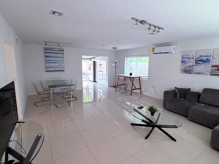 3959 Eton Pl — Photo 3