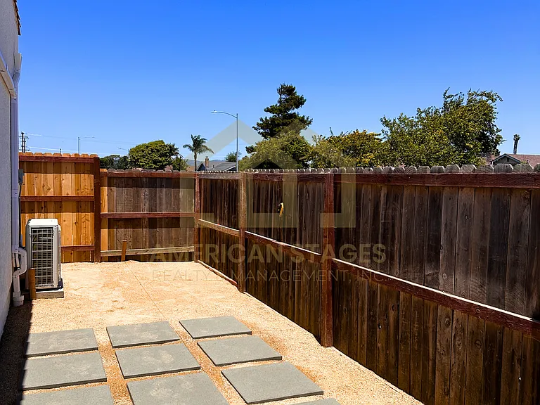 1101 W Oak Ave #A — Photo 10