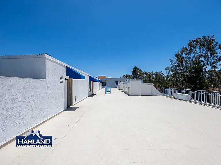 8332 Regents Rd #3A — Photo 11