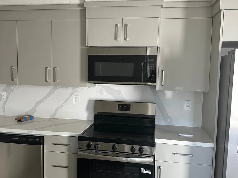 2125 Moffett Rd #28 — Photo 2
