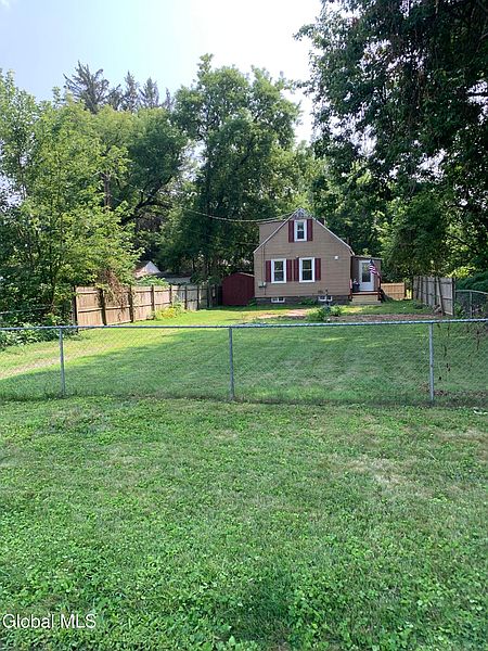 3rd image of 3 Livingston Avenue