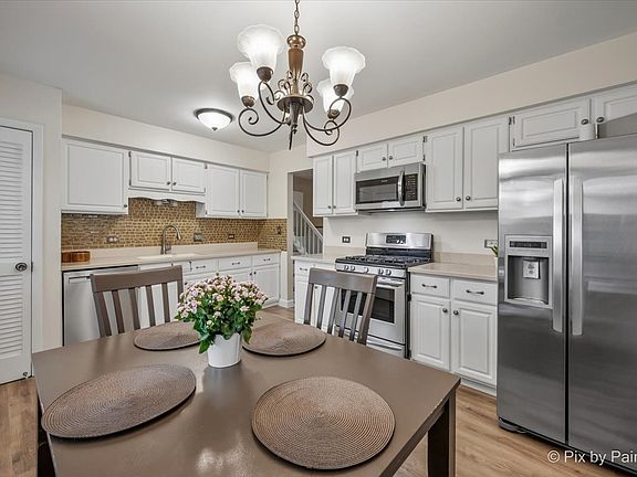 3rd image of 2631 N Stuart Dr