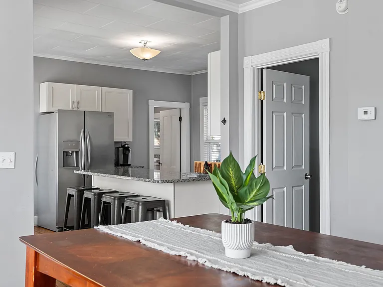 15 Fern Park Ave. — Photo 7