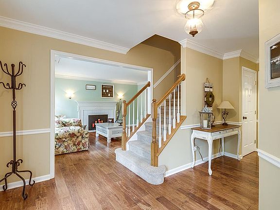 3rd image of 20759 Silverthistle Ct
