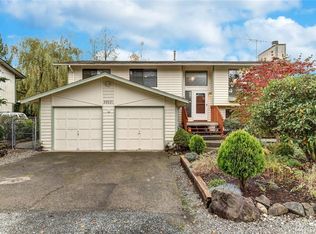 22021 SE 270th St, Maple Valley, WA 98038
