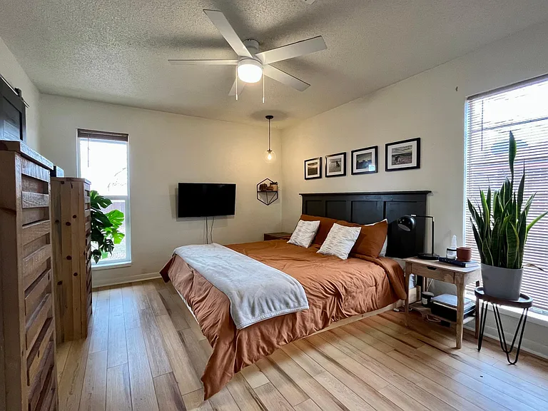 2805 Meadow Ln — Photo 7