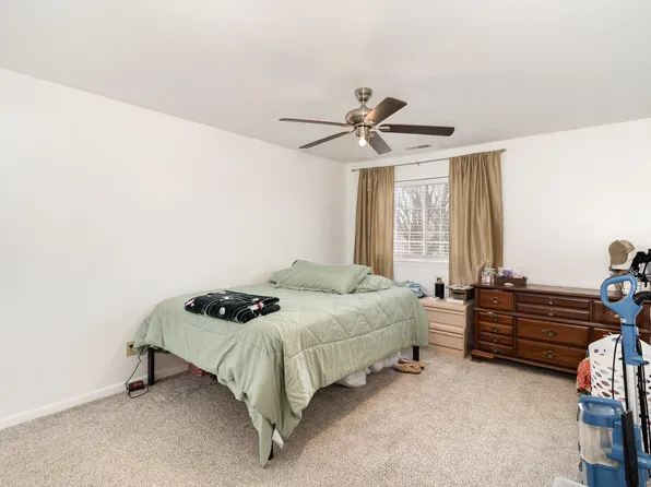 10224 Crossbow Ct APT 10, Florence, KY 41042