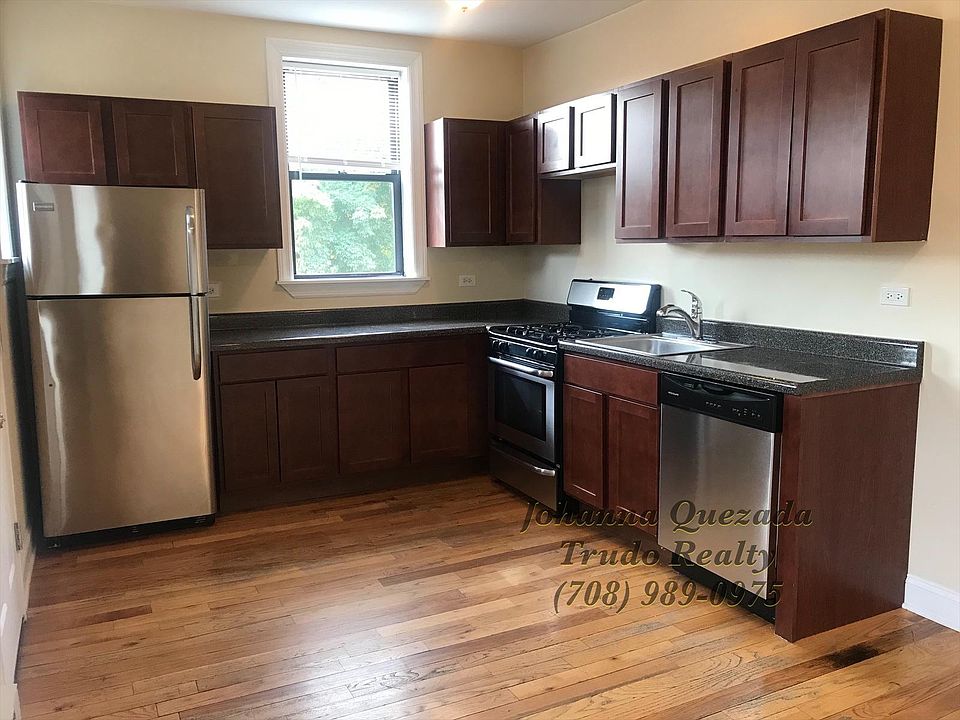 1st image of 3933 N Janssen Ave #2E