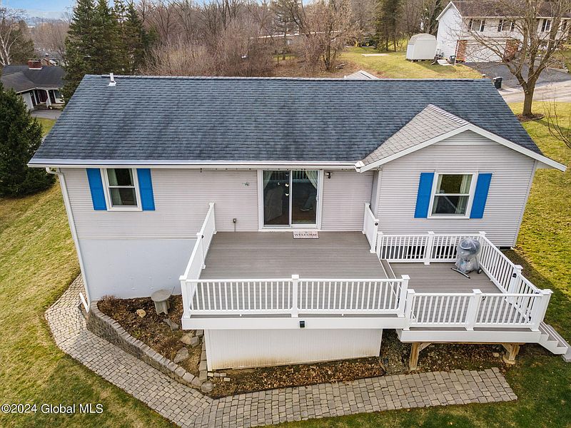 3rd image of 120 Canterbury Drive