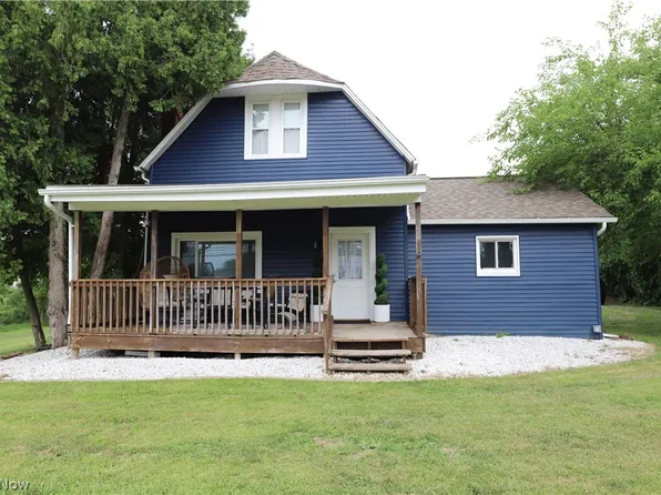 1053 N Carpenter Rd, Brunswick, OH 44212