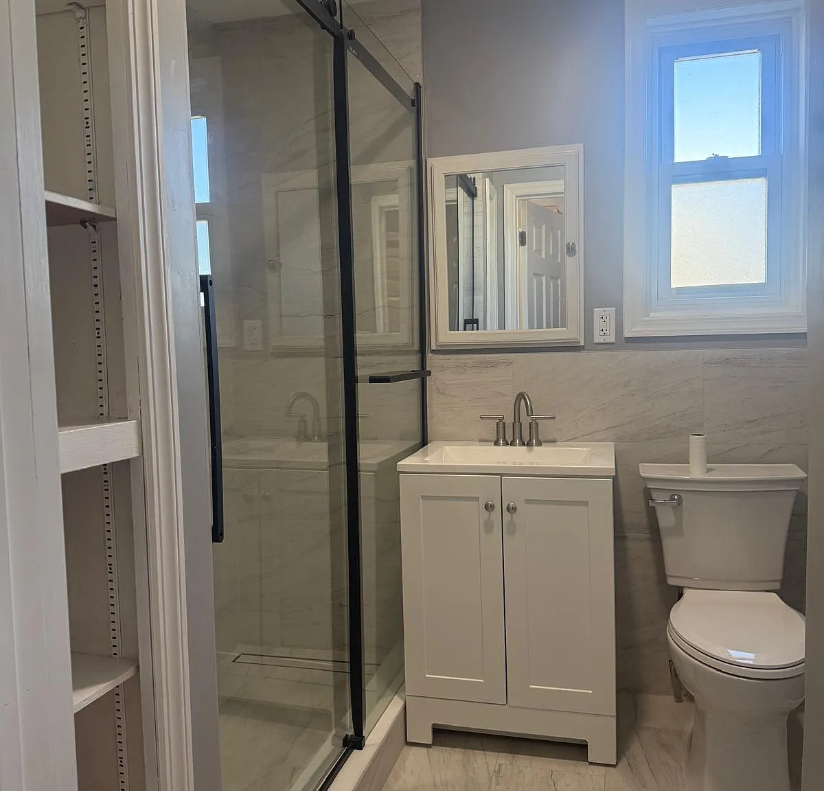 3 bed, 1200 sqft, $2,850 — Photo 2