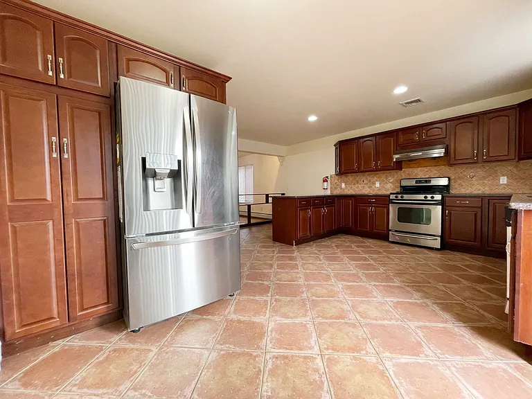 332 E Columbia Ave #A — Photo 6