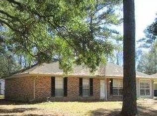 1036 Bruce Dr, Denham Springs, LA 70726