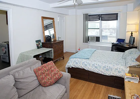 Rented by NextStopNY | media 6