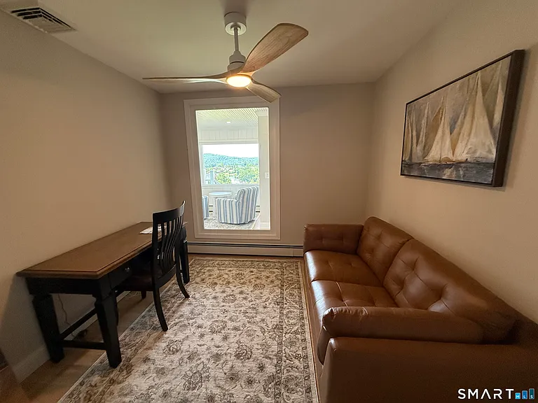 16 Candlewood Acres Rd — Photo 33