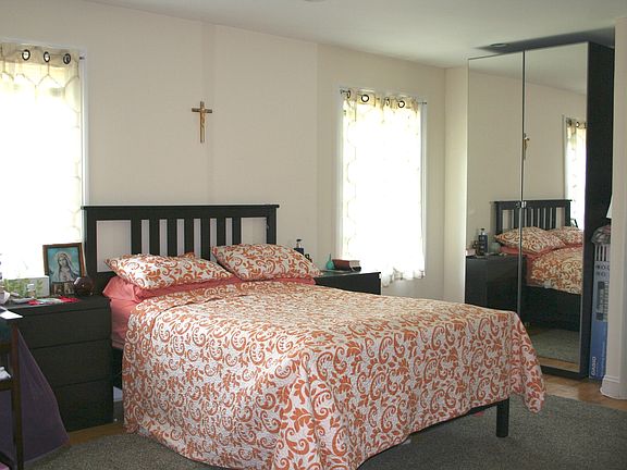 4th image of 679 High Ridge Rd