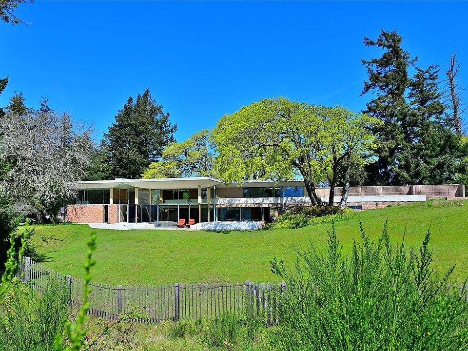 1st image of 1133 Moore Rd
