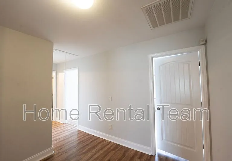 573 Governor Treutlen Cir — Photo 16