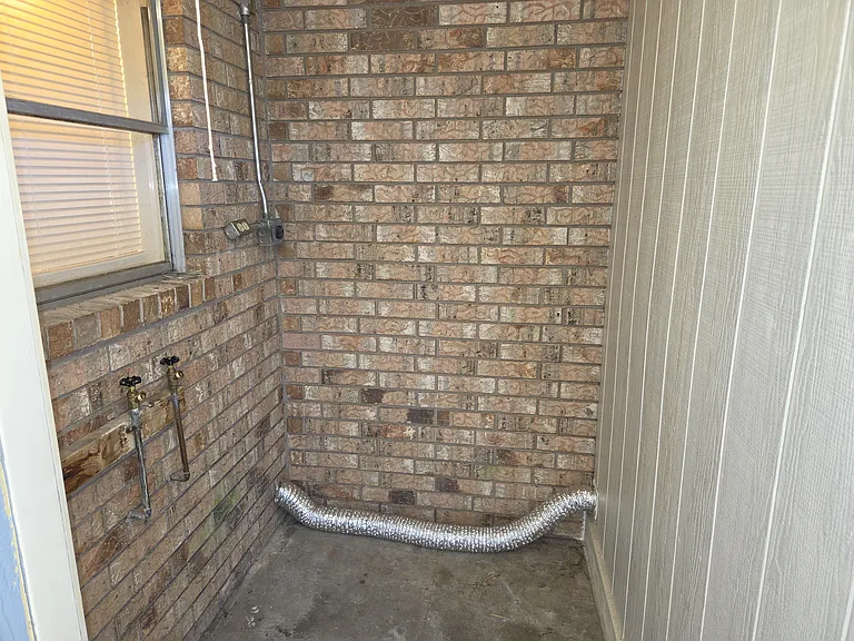 900 Ticonderoga Dr #B — Photo 11