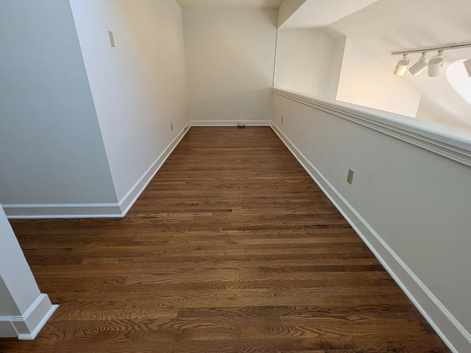 407 Clairton Court - 1 — Photo 4