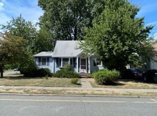 3 Garwood Ct N, Garfield, NJ 07026