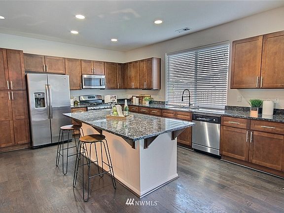 2nd image of 19539 19th Avenue Ct E