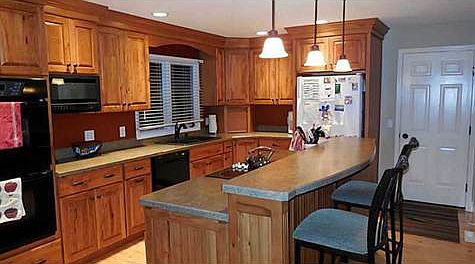 3rd image of 3222 Parkhill Dr