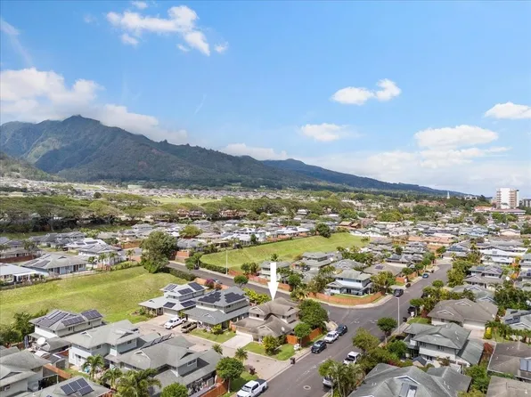 53 Poniu Cir, Wailuku, HI 96793