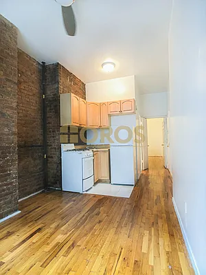 Rented by City Connections Realty | media 18