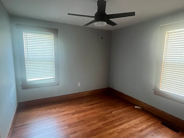 322 Marr St — Photo 8