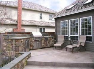 2185 River Heights Cir, West Linn, OR