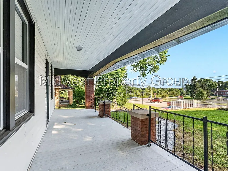 11560 Old Halls Ferry Rd — Photo 3