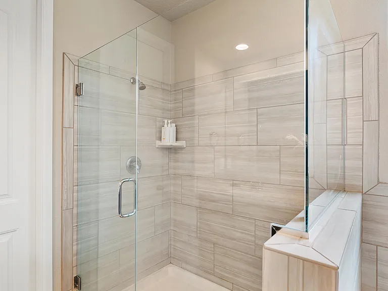 4453 Skyline Loop NE — Photo 5