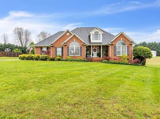 409 Carrington Dr, Boiling Springs, SC 29316