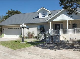 424 Elm Creek Rd, New Braunfels, TX 78132